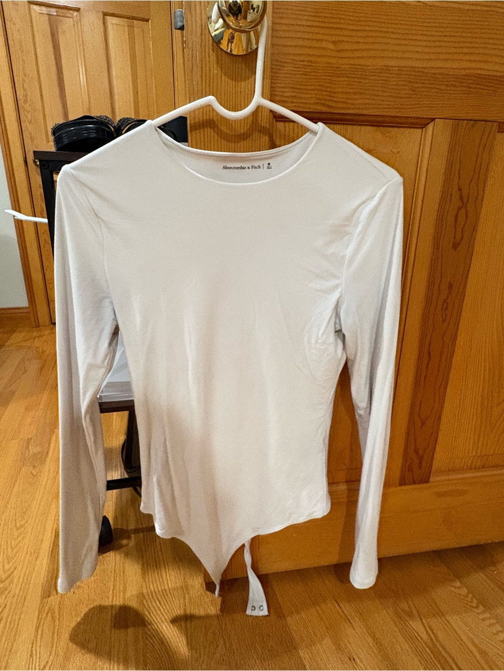 Abercrombie & Fitch White Long-Sleeve Crewneck Bodysuit
